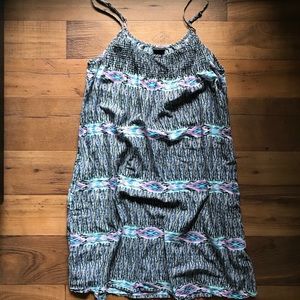 H&M Dress/Coverup with Pockets!